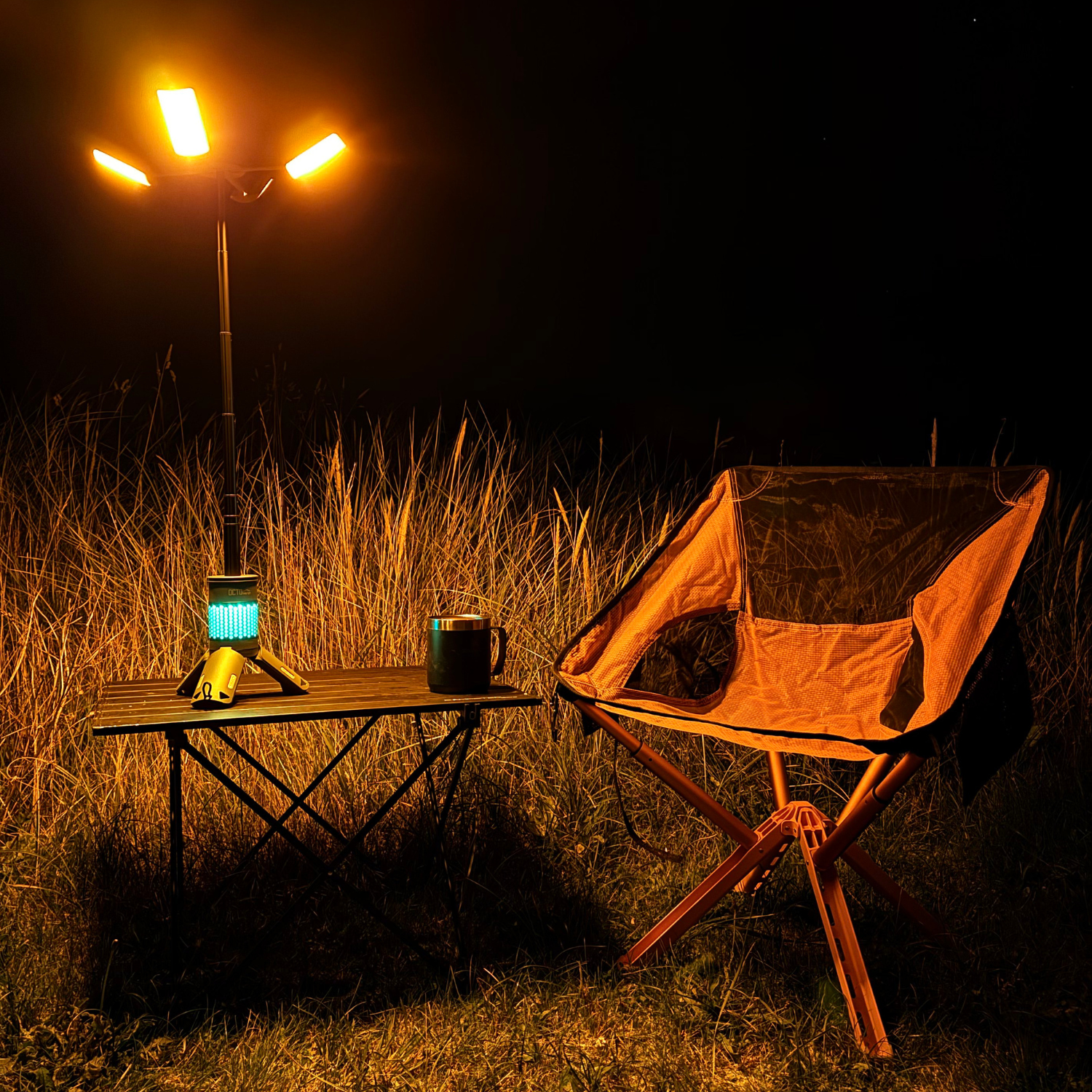 OCTO Teleskopisk Lampe med power bank