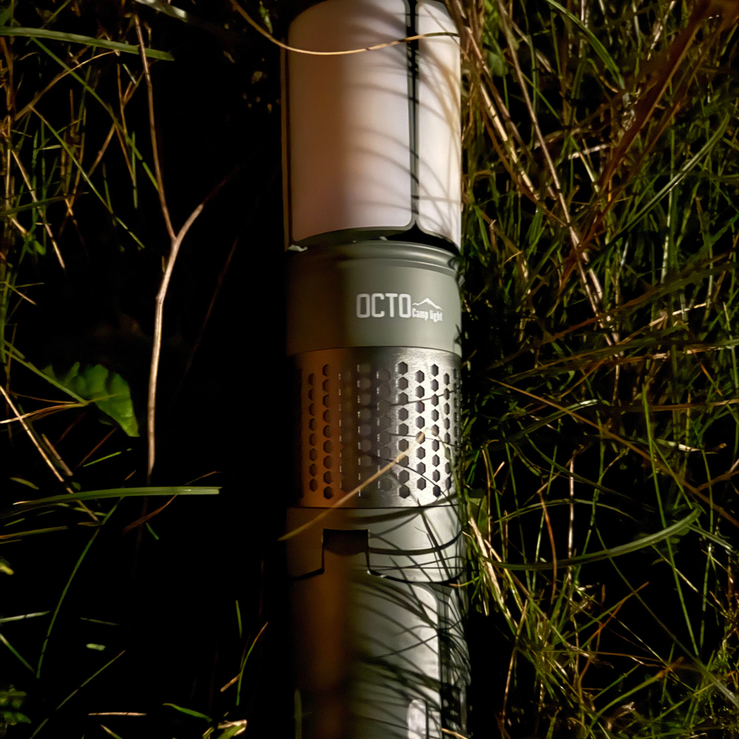 OCTO Teleskopisk Lampe med power bank