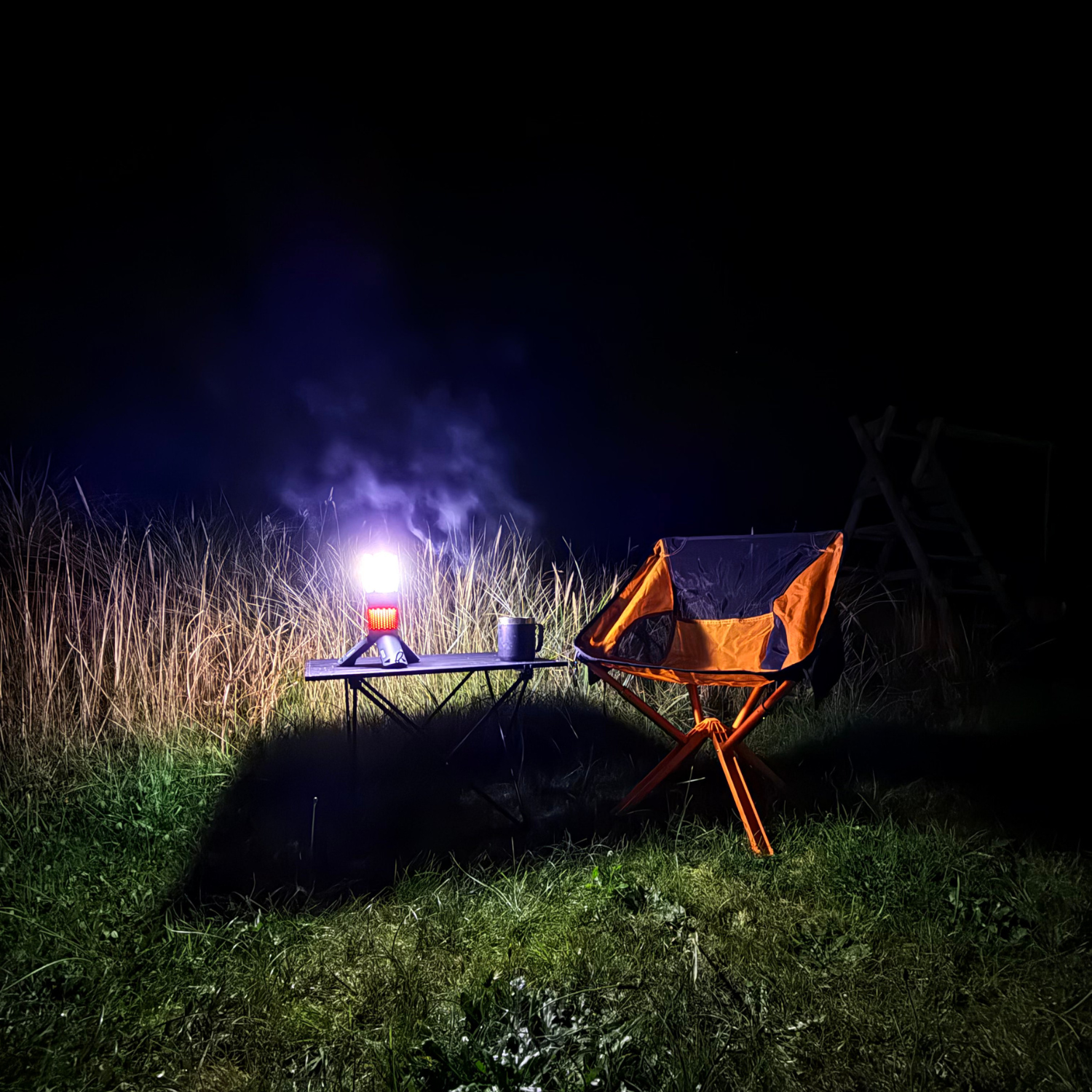 OCTO Teleskopisk Lampe med power bank