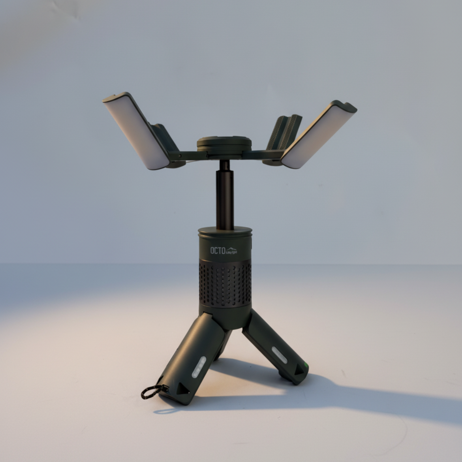 OCTO Teleskopisk Lampe med power bank